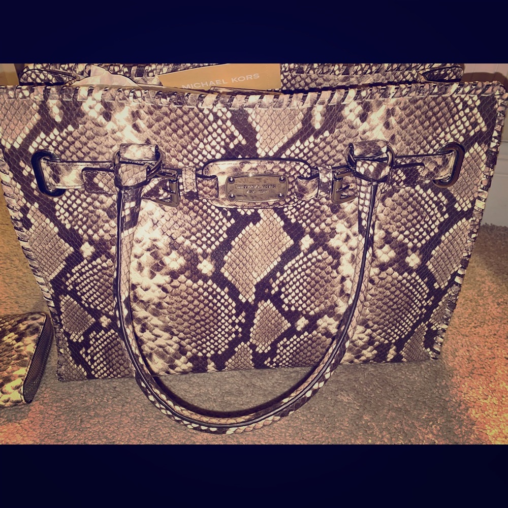 Michael Kors purse